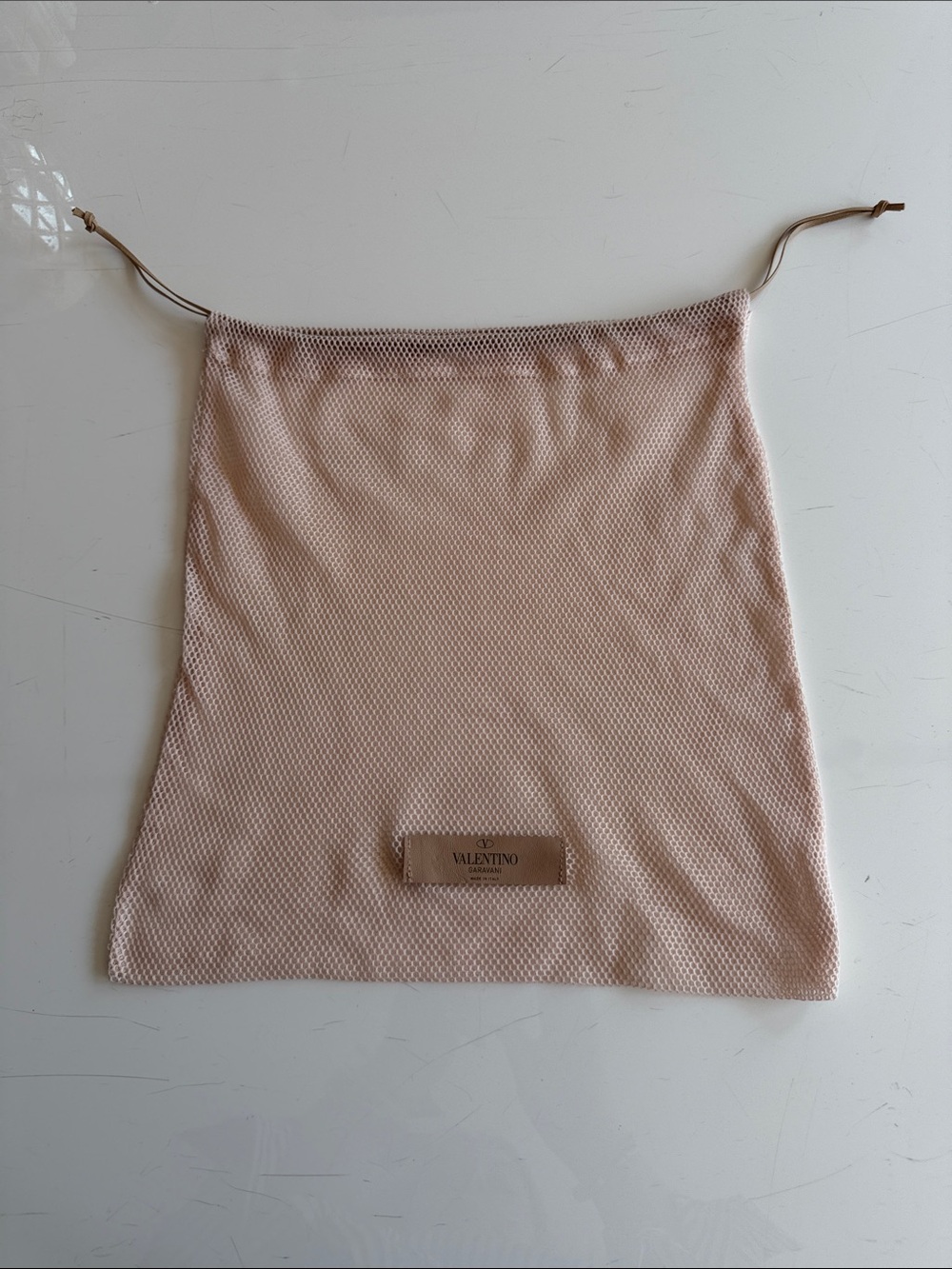 Valentino Dust Bag in Light Blush Pink - Picture 3 of 7